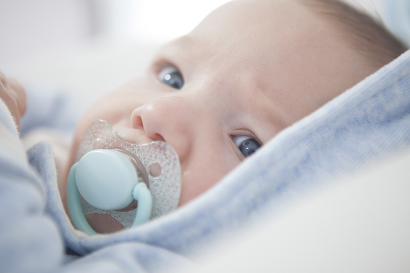 Bébé med sut